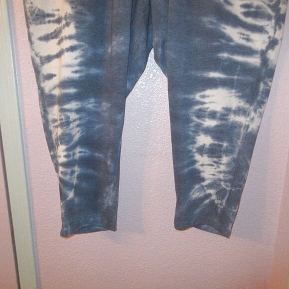 Lane Bryant LIVI Fleece Sweatpants Size 26 28 Pockets Stretch Pull On Soft Cozy - Picture 5 of 9